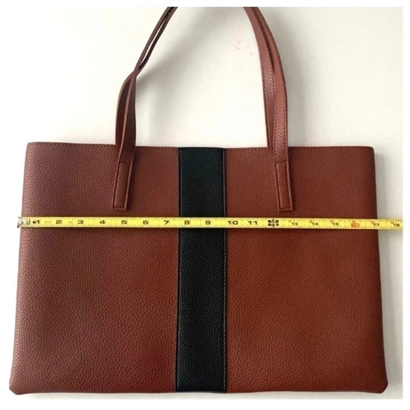 Vince Camuto luck tote - Picture 4 of 7